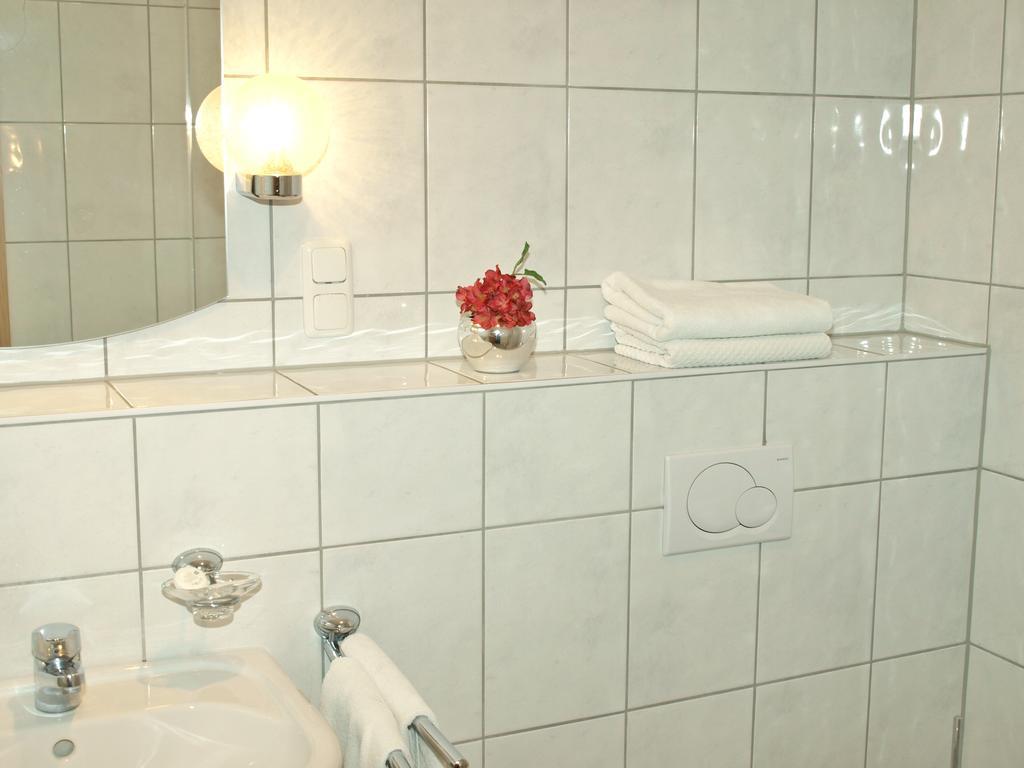 Gasthof Ramsauer Neufahrn in Niederbayern ห้อง รูปภาพ